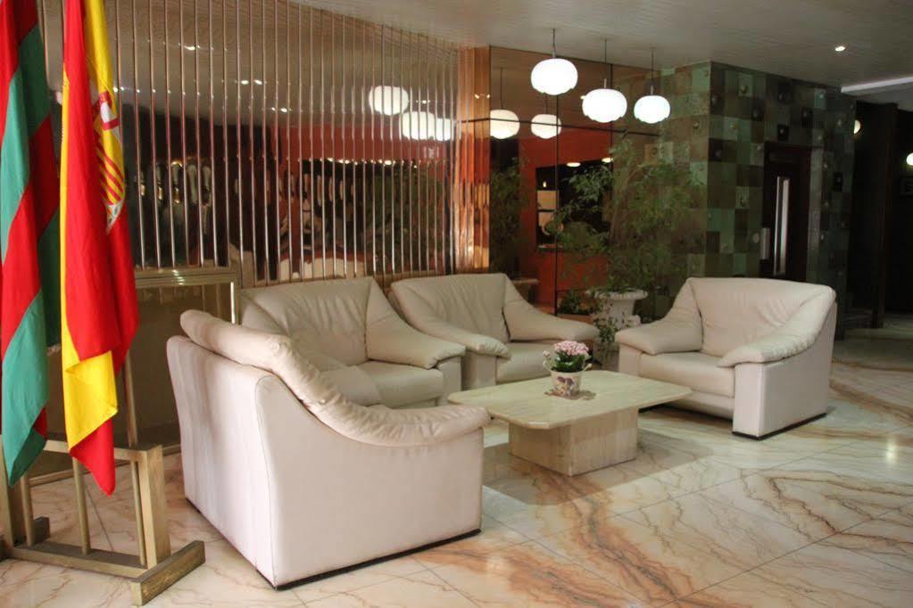 Hotel Marques De Santillana トレラベーガ エクステリア 写真