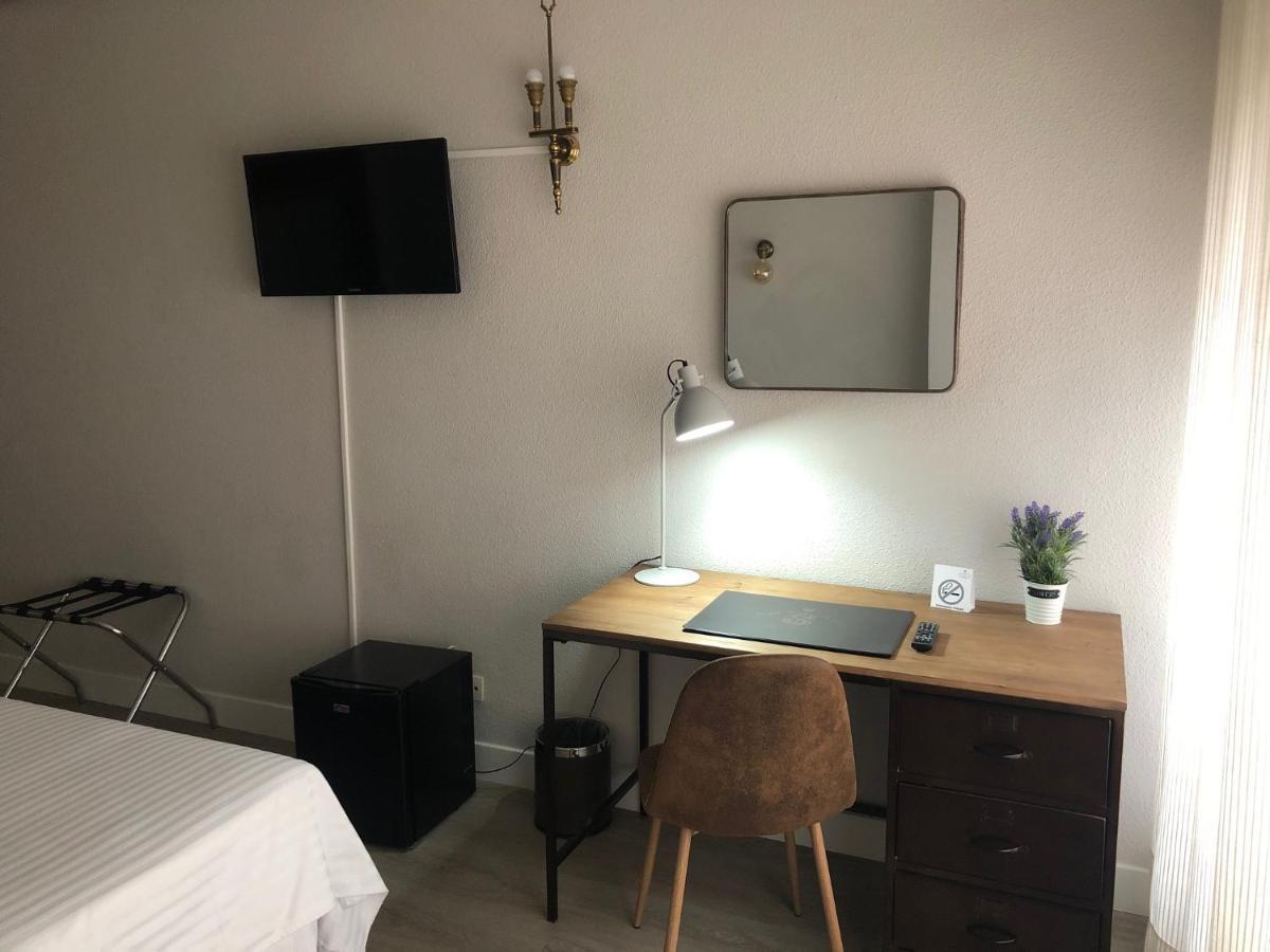 Hotel Marques De Santillana トレラベーガ エクステリア 写真